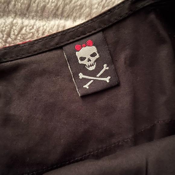 Hot Topic black circle skirt with fuchsia tulle bow and trim - Picture 3 of 6